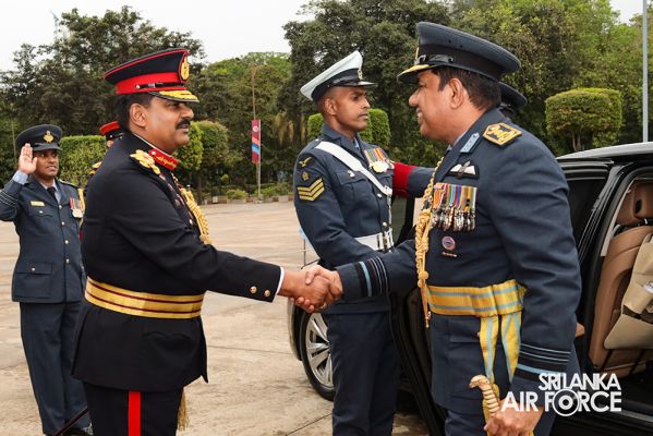 NO 16
DEFENCE SERVICES COMMAND AND STAFF COURSE GRADUATION HELD AT THE NELUM
POKUNA THEATRE