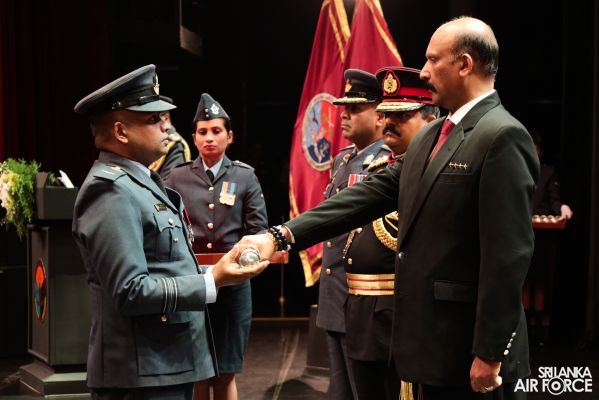 NO 16
DEFENCE SERVICES COMMAND AND STAFF COURSE GRADUATION HELD AT THE NELUM
POKUNA THEATRE