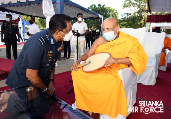 PERIPHERAL 28 BUDDHA STATUES UNVEILED AT SANDAHIRU SEYA AND SACRED RELICS DEPOSITED AT DEEGAWAPIYA STUPA