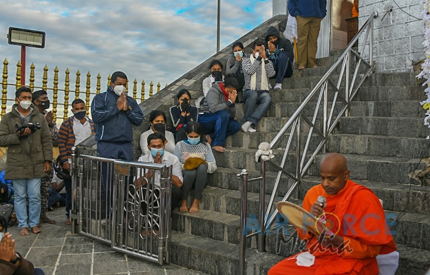 SLAF CONDUCTS 'SRI PADA' CLEANING PROGRAM FOR 4TH CONSECUTIVE YEAR