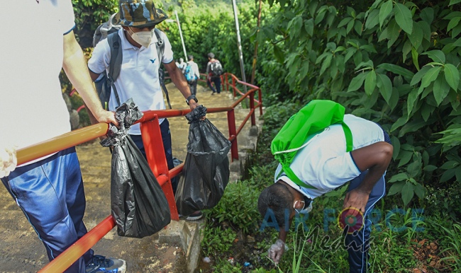 SLAF CONDUCTS 'SRI PADA' CLEANING PROGRAM FOR 4TH CONSECUTIVE YEAR