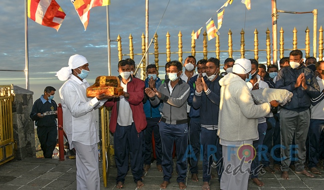 SLAF CONDUCTS 'SRI PADA' CLEANING PROGRAM FOR 4TH CONSECUTIVE YEAR