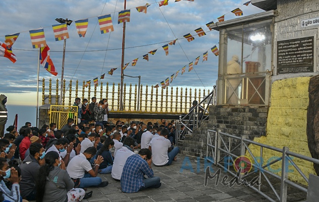 SLAF CONDUCTS 'SRI PADA' CLEANING PROGRAM FOR 4TH CONSECUTIVE YEAR