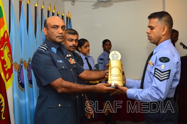 The Certificate Awarding Ceremony of No 60 Non Commissioned
Officers’ Management Course