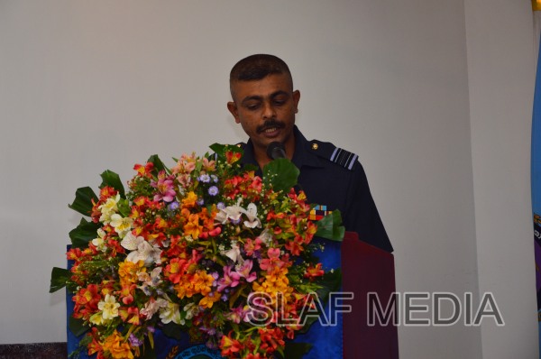 The Certificate
Awarding Ceremony of No 60 Non Commissioned Officers’ Management Course