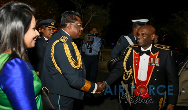 SLAF Celebrates 68th Anniversary in Grandeur Amidst aircraft of the past