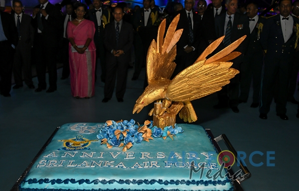 SLAF Celebrates 68th Anniversary in Grandeur Amidst aircraft of the past