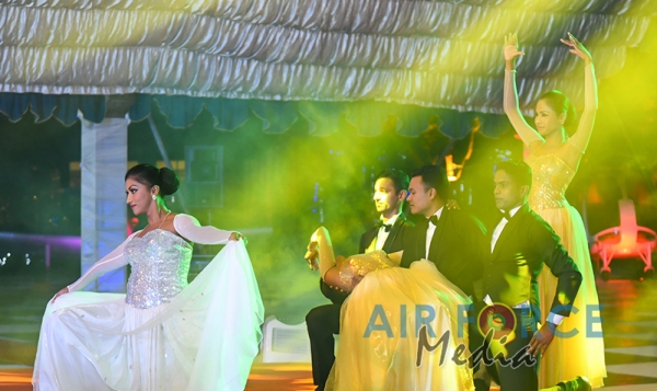 SLAF Celebrates 68th Anniversary in Grandeur Amidst aircraft of the past