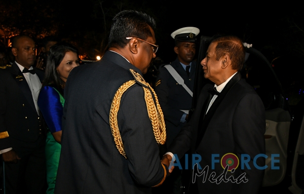 SLAF Celebrates 68th Anniversary in Grandeur Amidst aircraft of the past
