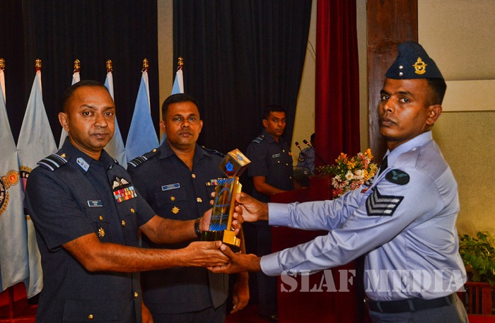 The Certificate Awarding Ceremony of the 71st NCOs’ Management Course