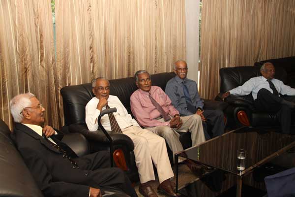 SLAF Regiment Katunayake emerge winners at Inter Unit Football
Finals