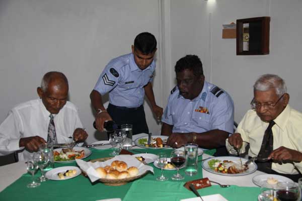 SLAF Regiment Katunayake emerge winners at Inter Unit Football
Finals
