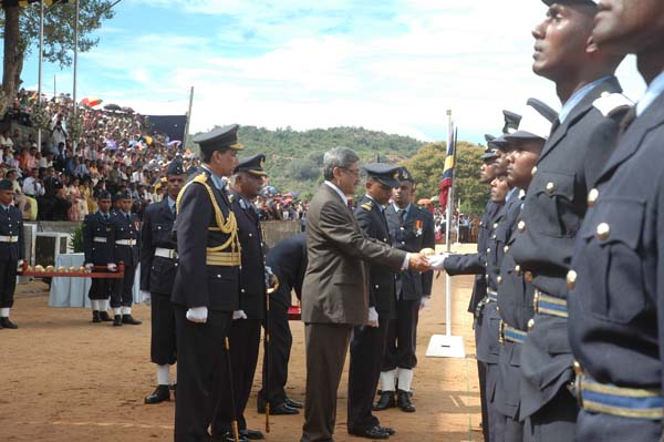Sri Lanka Air Force ‘The
Best Air Force in the World’ SLAF_Passing_Out_Parade_China_bay