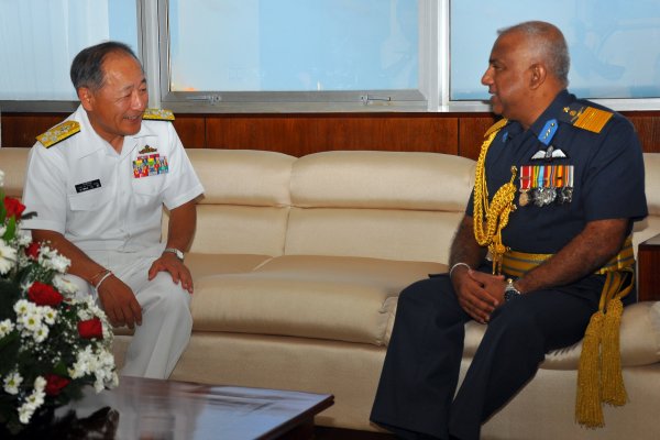 Admiral Katsutoshi Kawano Visits SLAF Headquarters