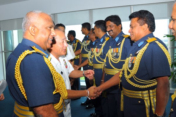 Admiral Katsutoshi Kawano Visits SLAF Headquarters