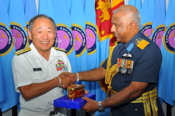 Admiral Katsutoshi Kawano Visits SLAF Headquarters