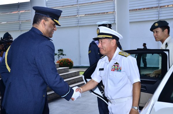Admiral Katsutoshi Kawano Visits SLAF Headquarters