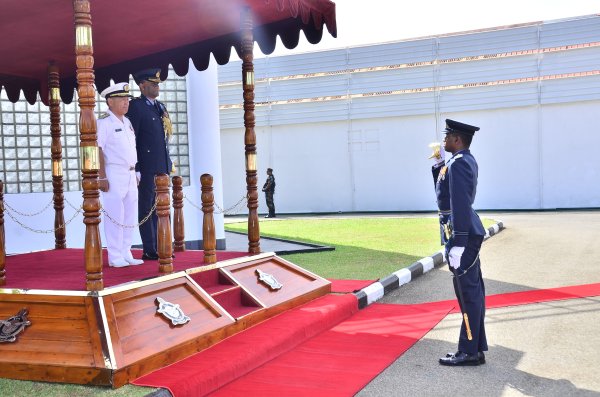 Admiral Katsutoshi Kawano Visits SLAF Headquarters