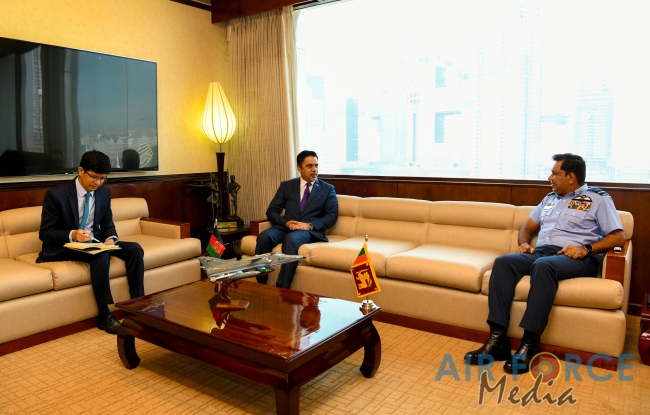 AFGHANISTAN AMBASSADOR CALLS ON THE COMMANDER