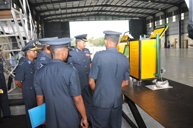 ගුවන් හමුදාපතිතුමන් අනුරාධපුර කඳවුරේ වාර්ෂික පරීක්ෂනය සිදුකරයි