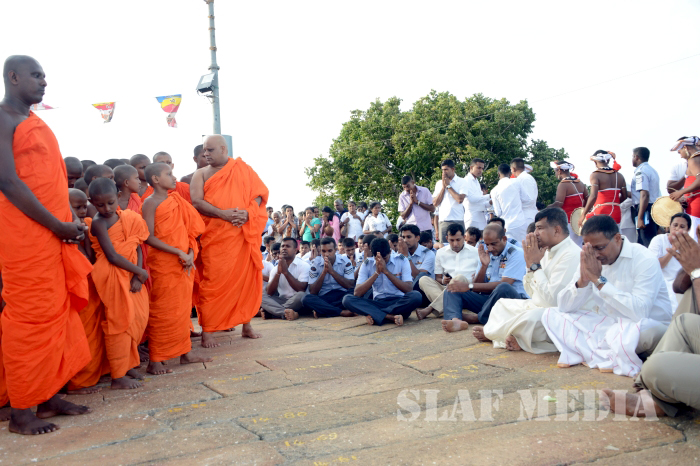 Mihintale Aloka Pooja 2016