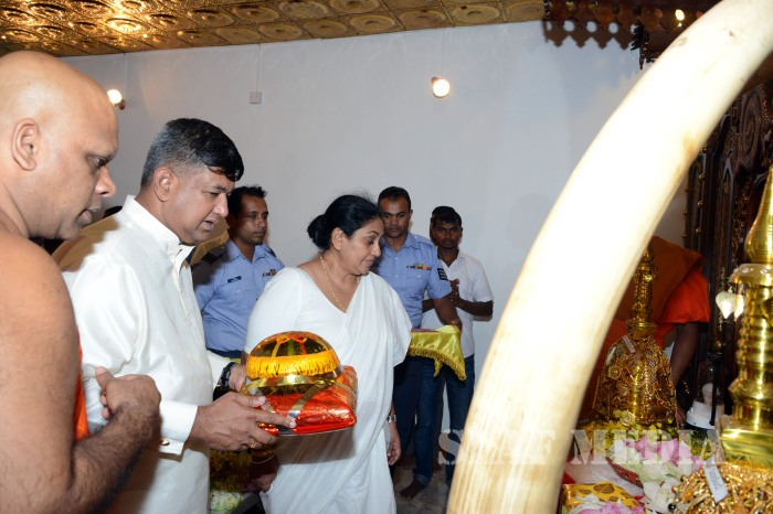 Mihintale Aloka Pooja 2016