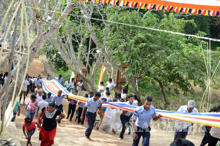 Mihintale Aloka Pooja 2016