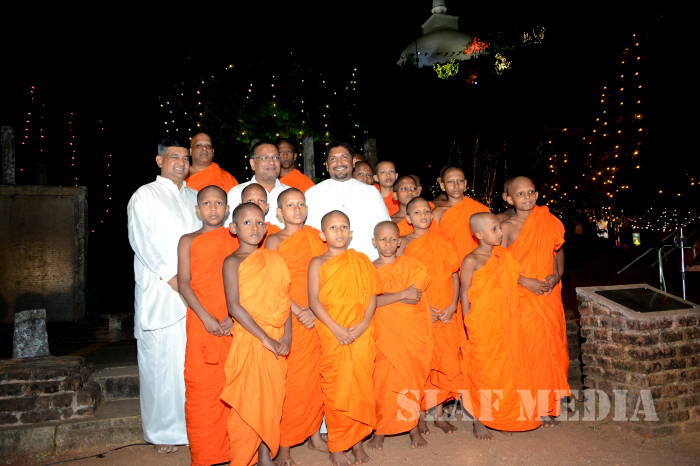 Mihintale Aloka Pooja 2016