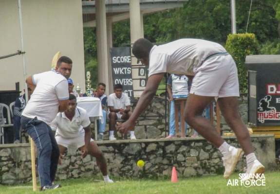 SLAF STN AMPARA FORMATIONDAY