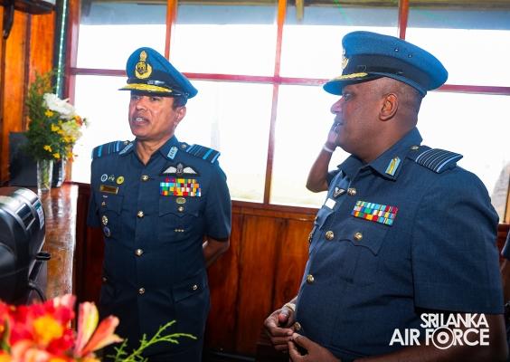 COMMANDER’S INSPECTION AT SLAF STATION PIDURUTALAGALA
