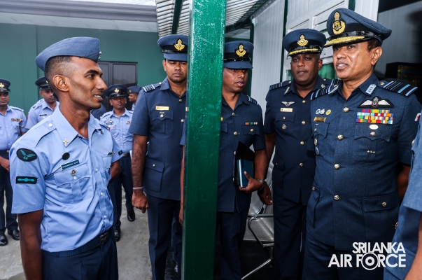 COMMANDER’S INSPECTION AT SLAF STATION PIDURUTALAGALA