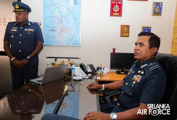 COMMANDER’S INSPECTION AT SLAF STATION PIDURUTALAGALA
