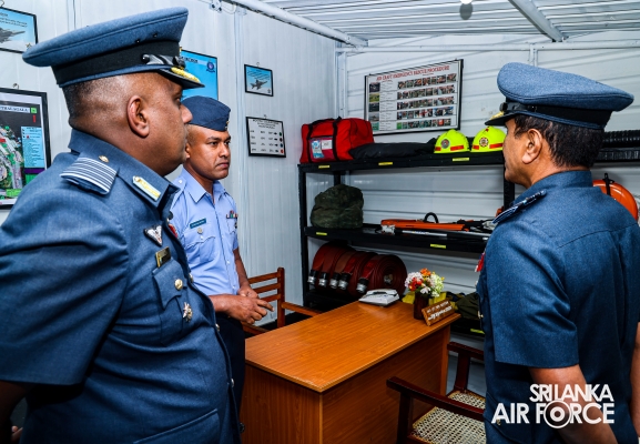 COMMANDER’S INSPECTION AT SLAF STATION PIDURUTALAGALA