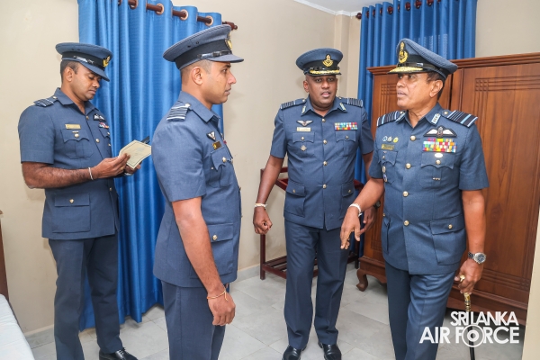 COMMANDER’S INSPECTION AT SLAF STATION PIDURUTALAGALA