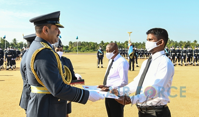 Commander’s Inspection of SLAF Base Hingurakgoda for the Year 2020