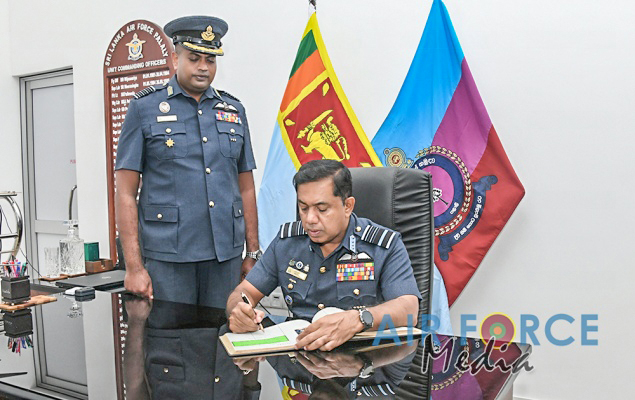 COMMANDER'S INSPECTIONS OF SLAF STATION PALALY