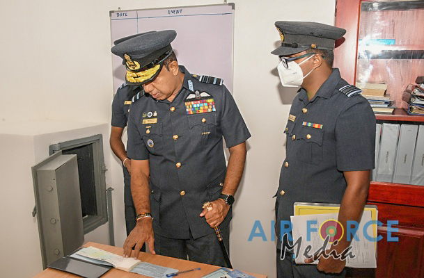COMMANDER'S INSPECTIONS OF SLAF STATION PALALY