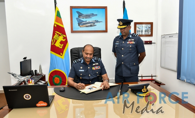 Commander’s Inspection of SLAF Base Ratmalana