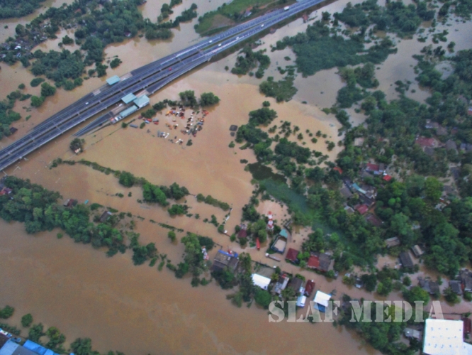 SLAF Conducted Helicopter Recce To Assess Flood Damage and Assistance