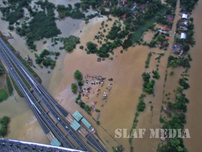 SLAF Conducted Helicopter Recce To Assess Flood Damage and Assistance