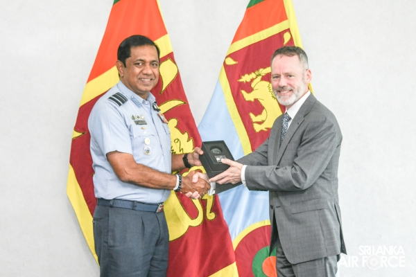 ASSISTANT SECRETARY AT THE AUSTRALIAN DEPARTMENT OF HOME AFFAIRS CALLS ON THE COMMANDER