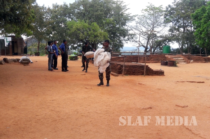 SLAF Assistances to Recue Victims of Wasp Attack in Sigiriya