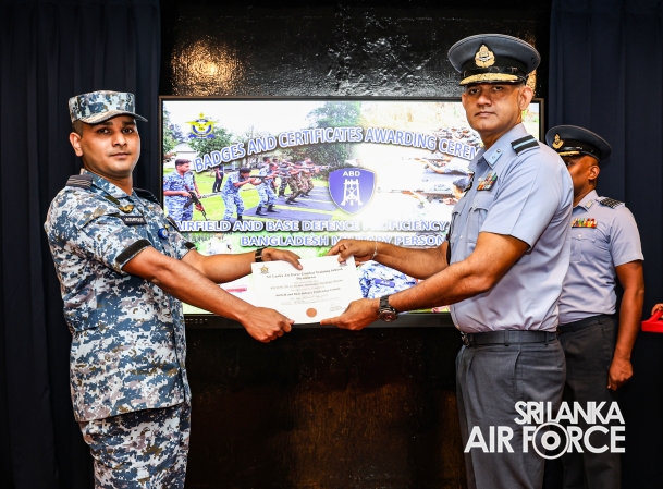 GLADESH ARMED FORCES COMPLETE AIR BASE DEFENCE TRAINING AT SLAF CTS DIYATALAWA