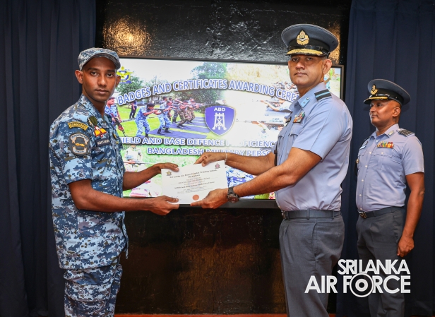 GLADESH ARMED FORCES COMPLETE AIR BASE DEFENCE TRAINING AT SLAF CTS DIYATALAWA