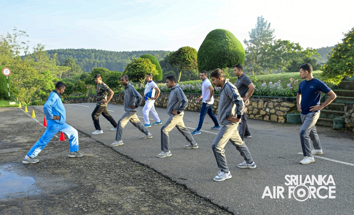 GLADESH ARMED FORCES COMPLETE AIR BASE DEFENCE TRAINING AT SLAF CTS DIYATALAWA