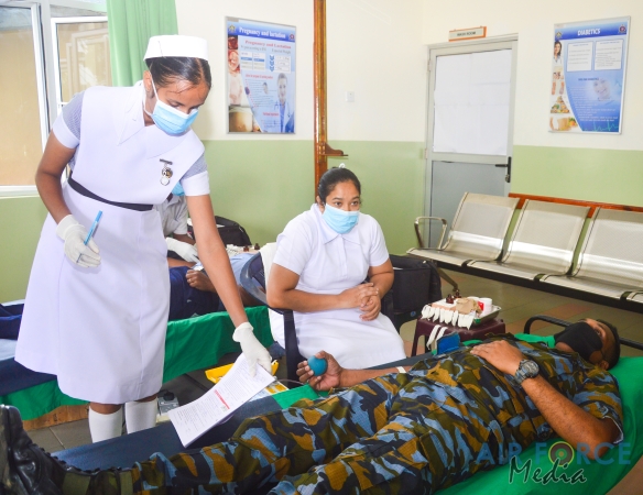 SLAF Combat Training School at Diyatalawa conduct Blood Donation Campaign