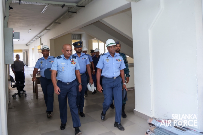 COMMANDER REVIEWS PROGRESS OF COLOMBO CENTRAL BUS TERMINAL RENOVATION PROJECT