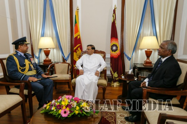 SLAF
Commander Calls on the President