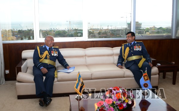 Chief of
Defence Staff Visits Air Force Headquarters