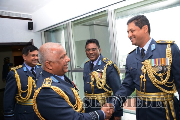 Chief of
Defence Staff Visits Air Force Headquarters